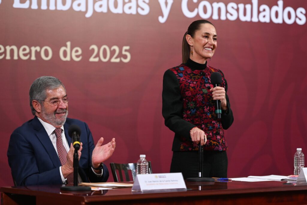 La presidenta Sheinbaum defiende con firmeza a México ante los señalamientos de Donald Trump, asegurando que el país tiene un gobierno legítimo