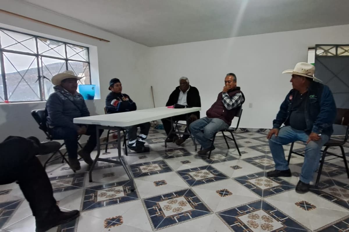 Delegados comunitarios exigen soluciones urgentes para la crisis ambiental en la presa Endhó / Foto. Miguel Martínez