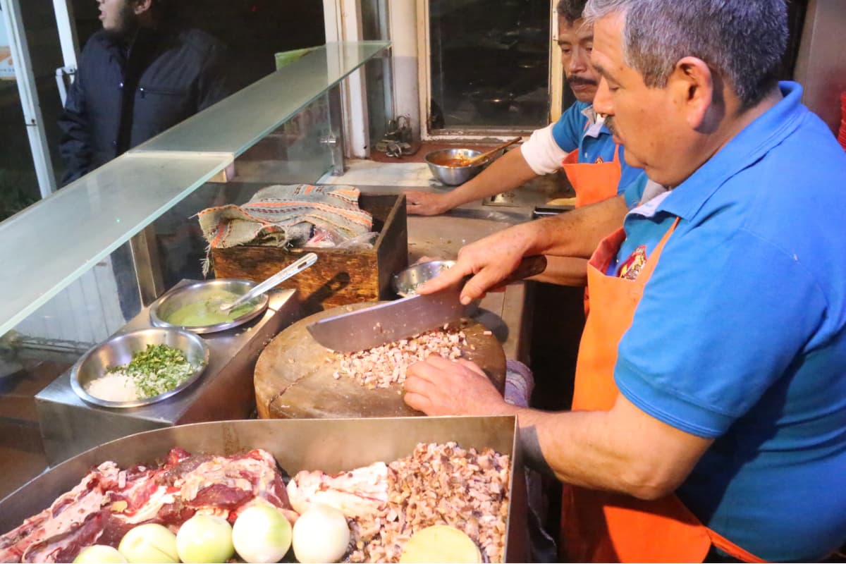 En la Taquería Alex, la creatividad y el sabor se unen para dar vida a la rosca de tacos más esperada del año / Foto. Juan Martínez