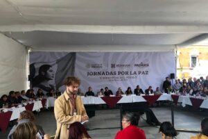 Autoridades educativas escucharon denuncias de docentes durante las mesas de trabajo en Pachuca