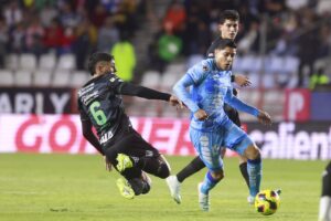 El Club Pachuca celebra su regreso triunfal al estadio Hidalgo con una sólida victoria ante Santos