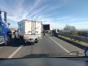 Autoridades realizan peritajes tras el choque en la México-Tuxpan