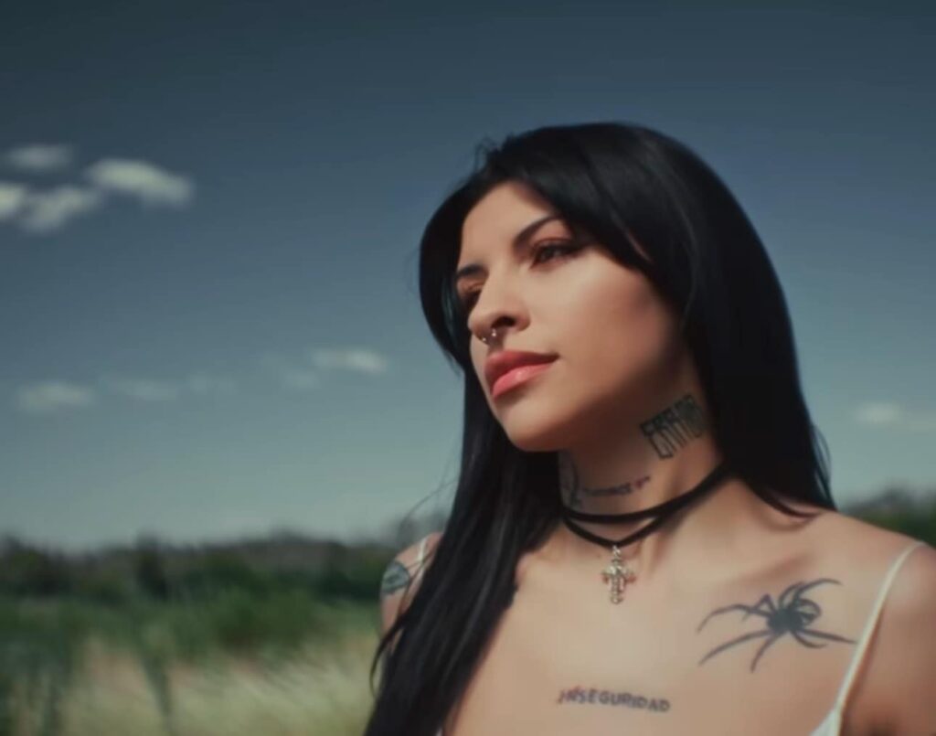 ¿Con Diosito no? Cazzu se implica en nueva polémica por una de sus canciones