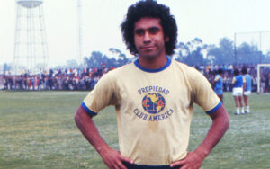 Cristóbal Ortega, leyenda azulcrema, levantó 14 trofeos durante su trayectoria