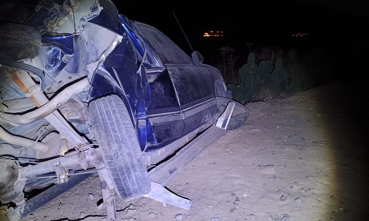 El tren impactó a la camioneta tipo pick-up en la parte trasera | Foto: Ángel Rincón