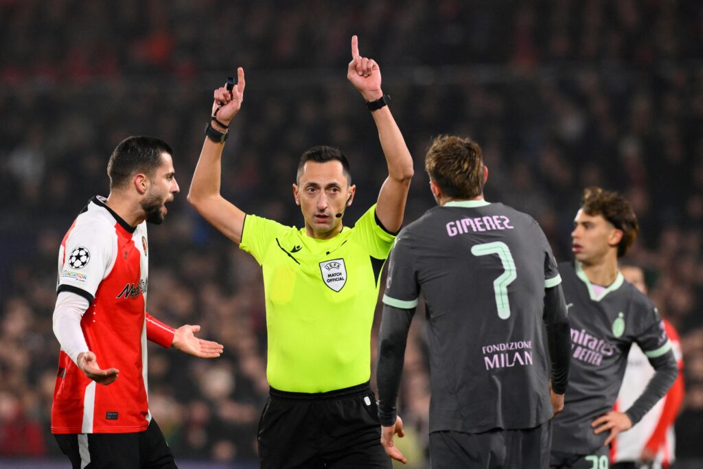 El Milán y Santiago Giménez no pudieron contra el Feyenoord; les sacan ventaja en la Champions