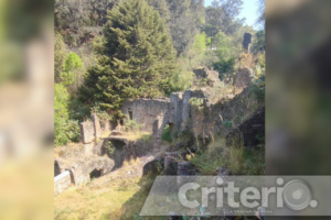 Camina entre flores, descubre la Casa del Té y conoce la historia de las rocas de Las Monjas