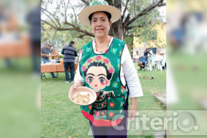 Ana María López rescata los sabores del maguey con recetas llenas de historia