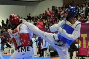 King Emiliano Cerezo, la promesa del taekwondo hidalguense, lucha por su lugar en la selección nacional