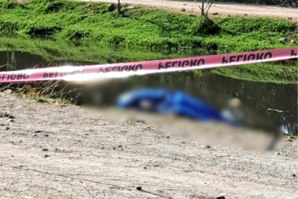 Autoridades de Tula de Allende investigan el hallazgo de un cuerpo en canal Requena