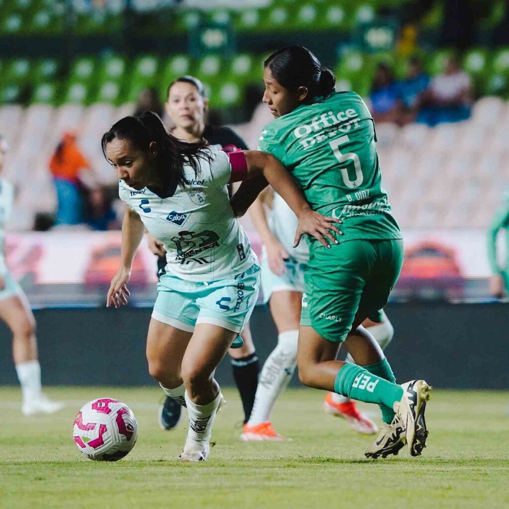 El marcador fue 2-1 de las Tuzas sobre la Fiera en el Bajío