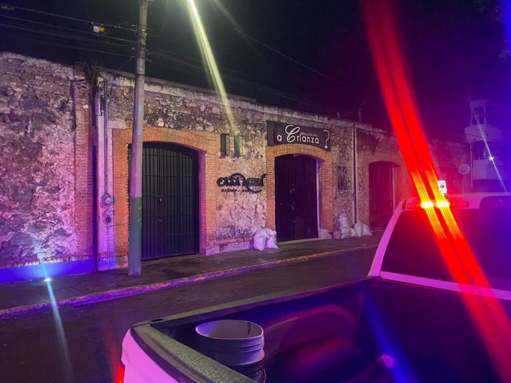 Autoridades estatales y municipales realizaron un operativo de vigilancia en bares y antros de Tulancingo