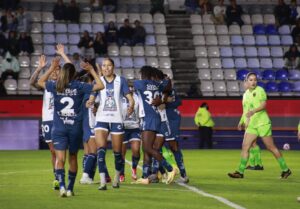 Esthefanny Barreras y Karla Nieto se mantienen firmes en la convocatoria del seleccionador Pedro López