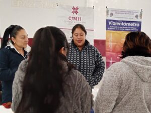 Mujeres buscan más oportunidades laborales en una economía desigual