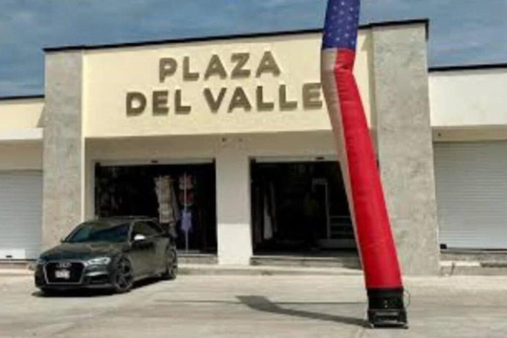 Delincuencia en Tula: Ladrones saquean locales de una plaza comercial recién inaugurada