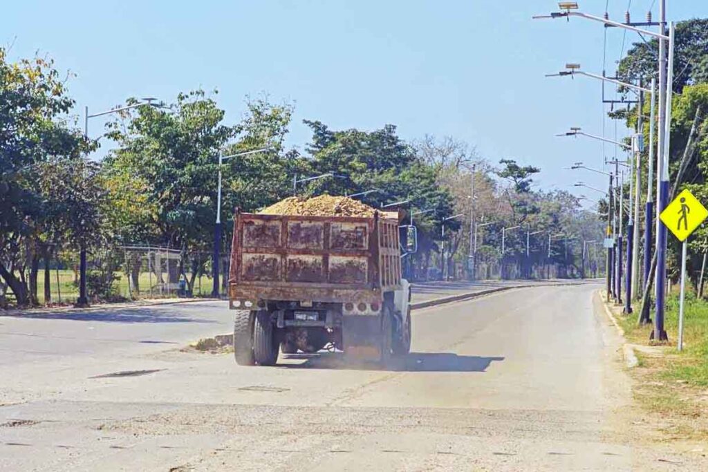 Hasta 4 mil pesos, el pago por cada camión de material pétreo extraído de los ríos