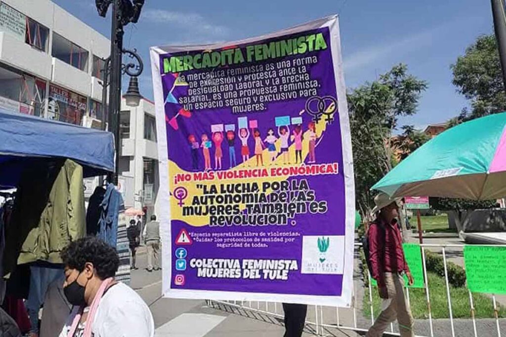  La Mercadita, es un proyecto de protesta hacia el sistema, iniciativa viable que genera economía y transforma vidas de mujeres y sus familias. 