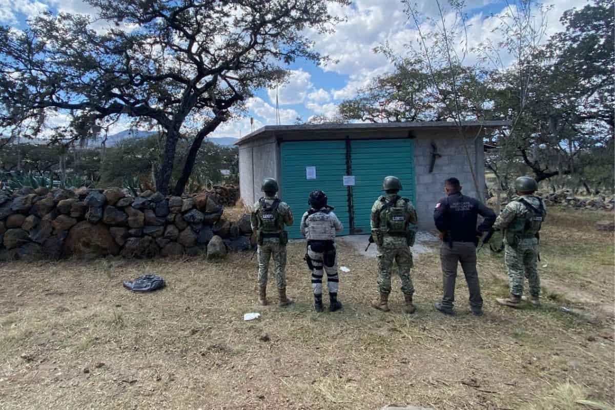 Aseguran hidrocarburo tras cateos de la FGR en Cuautepec de Hinojosa; ¿hubo detenidos?