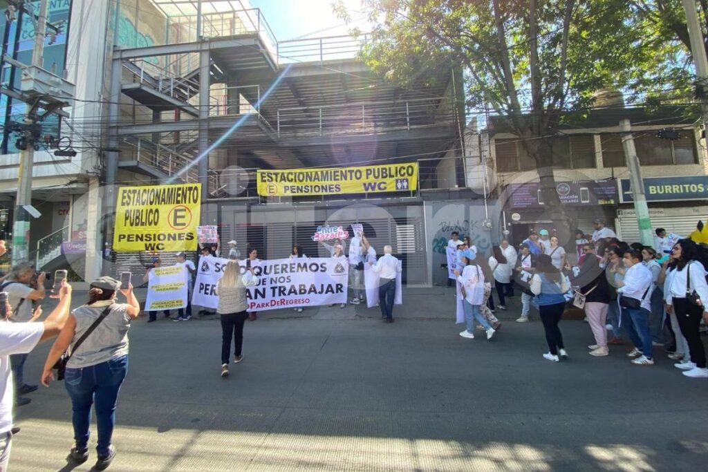 Bazaristas de Pachuca protestan por el cierre de Revo Park; esto piden a la alcaldía