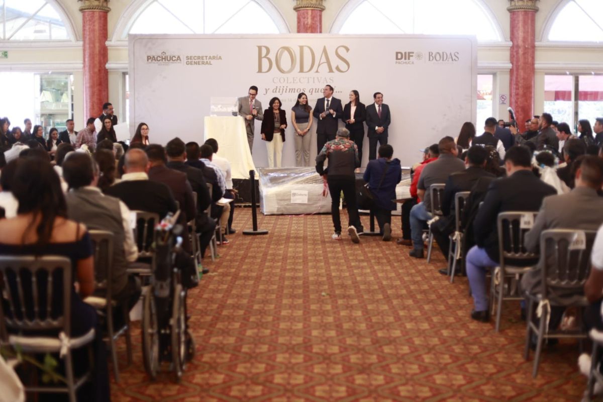 El ayuntamiento de Pachuca realizó un evento de matrimonios colectivos el Día del Amor y la Amistad | Foto: David Martínez