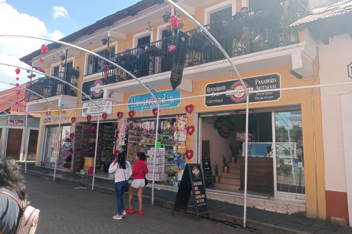 Los vendedores piden mayor promoción para atraer turistas de otros estados | Foto: Martha Sáenz