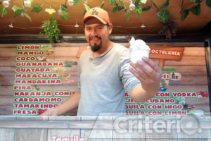 Ubicado en San Agustín Tlaxiaca, este negocio combina un compromiso ambiental con una oferta gastronómica excepcional