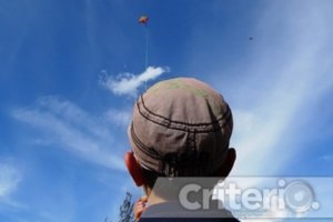 Este festival busca revivir la tradición de elevar papalotes mientras disfrutas de comida típica y exhibiciones espectaculares en el cielo hidalguense