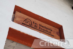 Recorridos guiados por la exhacienda, incluyendo las cavas de quesos y crianza de ovejas