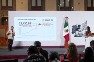 México alcanza cifra récord de empleos formales: más de 22.4 millones de afiliados al IMSS