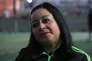 María de los Ángeles Bautista demuestra que las mujeres pueden liderar y triunfar en todos los ámbitos del futbol.