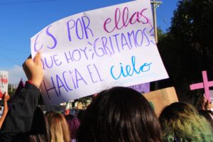 Alba Rivera anunció la entrega de gafetes con datos de contacto para las infancias que participen en la marcha, garantizando su seguridad en todo momento