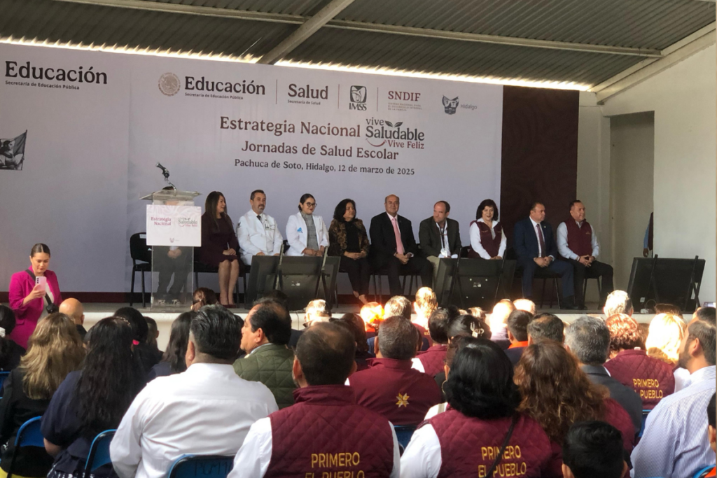 Hidalgo impulsa la instalación de bebederos de agua en escuelas como parte de una estrategia para fomentar hábitos saludables