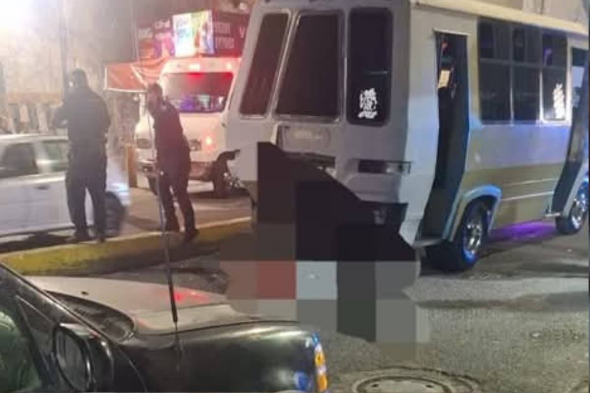 El choque de una motocicleta contra un transporte público en la autopista México-Querétaro cobró la vida de dos personas