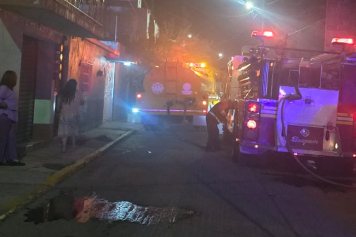 El fuego en Tulancingo consumió muebles y ropa; autoridades exhortan a revisar instalaciones eléctricas