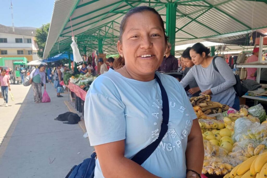 Paola recuerda que  el abastecimiento de agua fue resuelto por los vecinos conectando una bomba al pozo