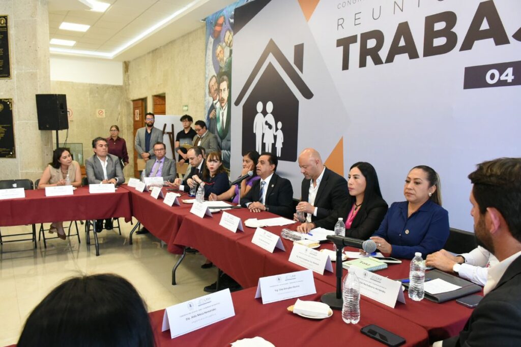 Congreso de Hidalgo y Canadevi acuerdan impulsar viviendas dignas en la entidad