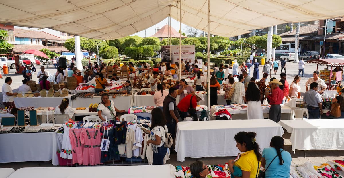 Uno de los momentos más destacados del evento fue la presentación del Ballet Folclórico Grupo Huejutla