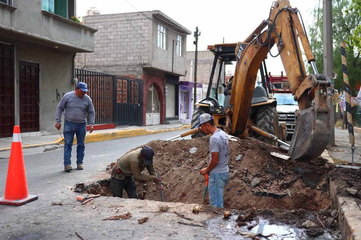 l director de la CAAMTH, Jorge Luis Martínez, detalló que el mantenimiento de la infraestructura hídrica en la colonia incluyó la limpieza de colectores sanitarios en el 100% de las calles
