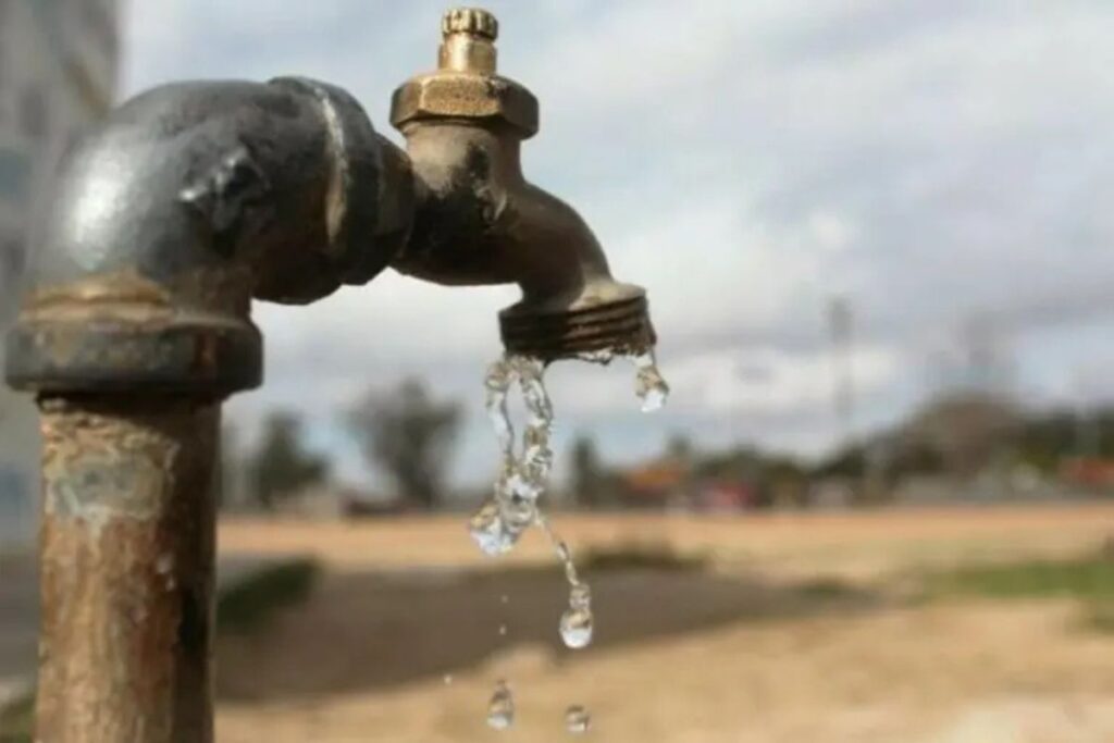 En algunas comunidades ha fallado el suministro de agua durante varios años | Foto: Archivo