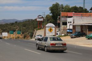 Los comercios también resultaron afectados por la carretera, dijeronFoto: Juan Martínez