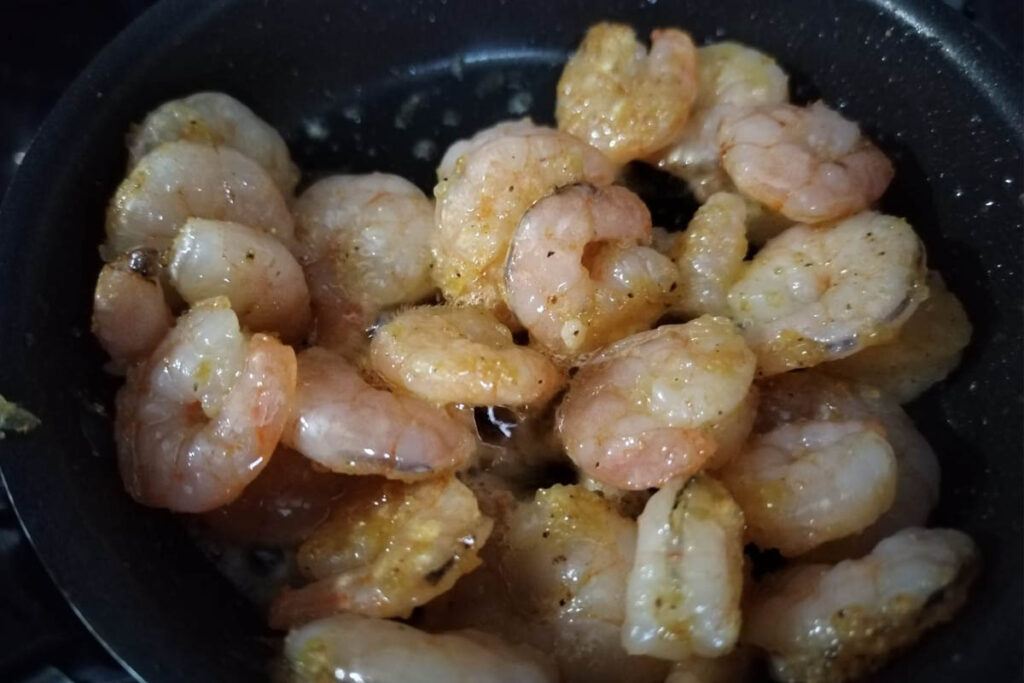 El tiempo total de cocinado es de 15 minutos: cinco minutos de preparación y, 10 minutos, para cocción