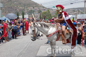 Las minas y cerros se convirtieron en escenario de devoción para miles de pachuqueños