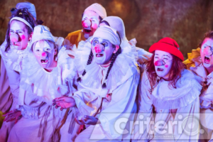 Una travesía clown sobre naufragios internos y vínculos humanos, con humor y poesía como salvavidas escénicos