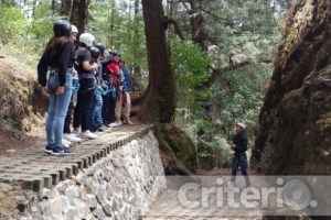 En promedio, 25 personas accedían cada diez minutos a la Peña del Cuervo
