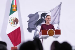 Claudia Sheinbaum envió al Congreso la nueva ley nacional de simplificación de trámites.
