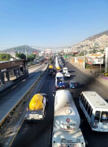 aseros se manifiestan rumbo a la CDMX exigiendo tarifas justas