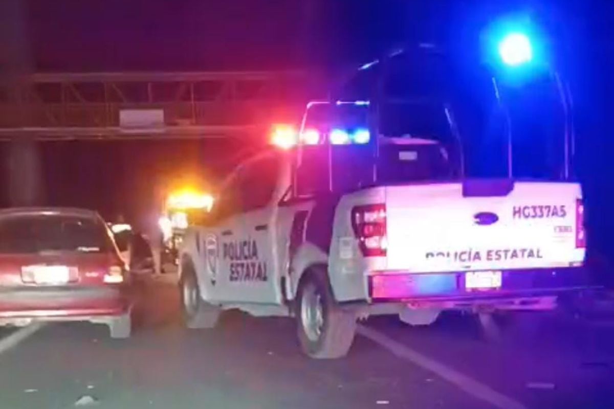 Elementos policiacos acordonaron la zona tras el accidente
