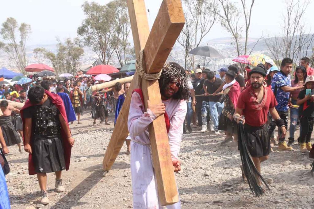 Con amor, devoción y fe, se llevó a cabo la representación número 46 del viacrucis de Las Lajas | Foto: Juan Martínez