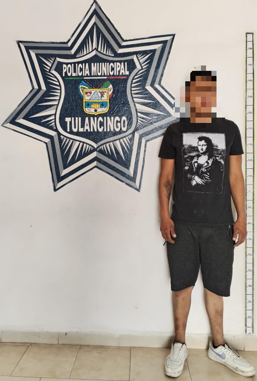 Tras el robo de una pantalla, detienen a tres en Tulancingo; dos eran buscados por la justicia