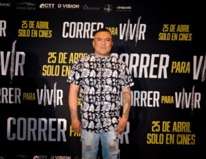 El filme retrata la lucha de dos hermanos que escapan del crimen para proteger a su familia.